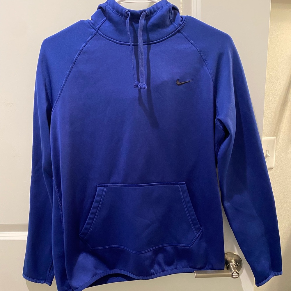 Womens Nike dri-fit size medium